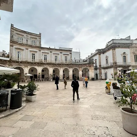 Casa Angioina * 马丁纳弗兰卡